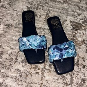 Vince Camuto Antonni Quilted Slide Sandals